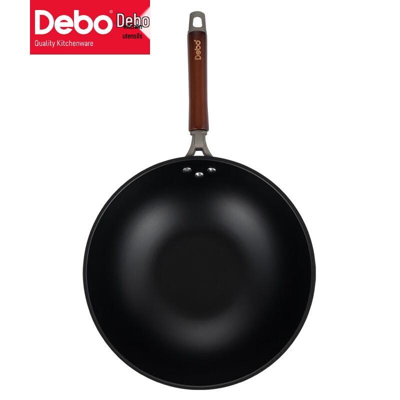 Debo Johnson 32cm Cast Iron Wok with Silicone Spatula
