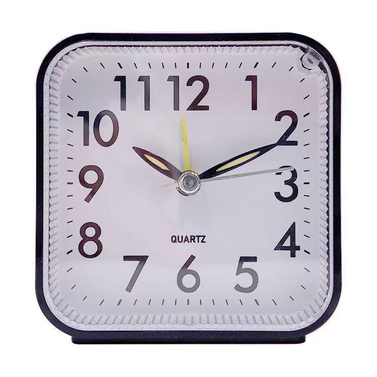 

Креативный квадратный маленький будильник Модный бесшумный светящийся будильник Прикроватные часы 8cm