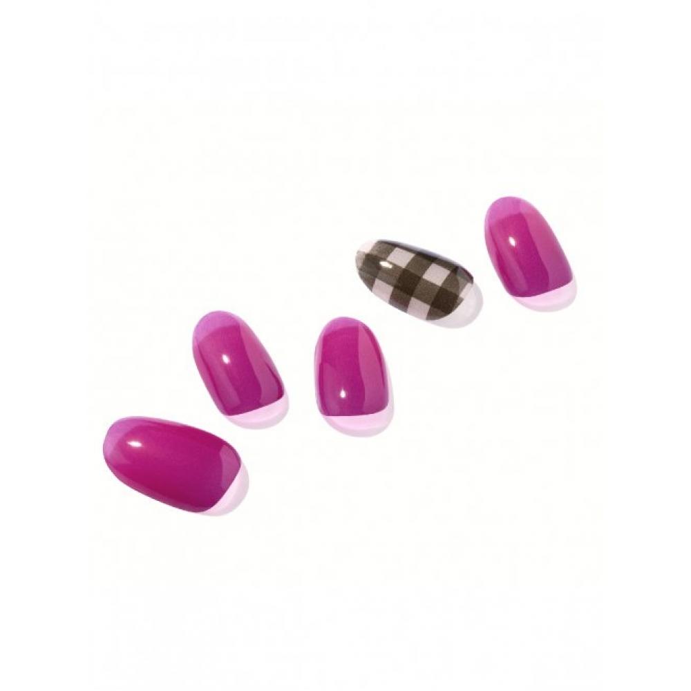 

Uuuuu Gingham Plum Gel Nail NONE