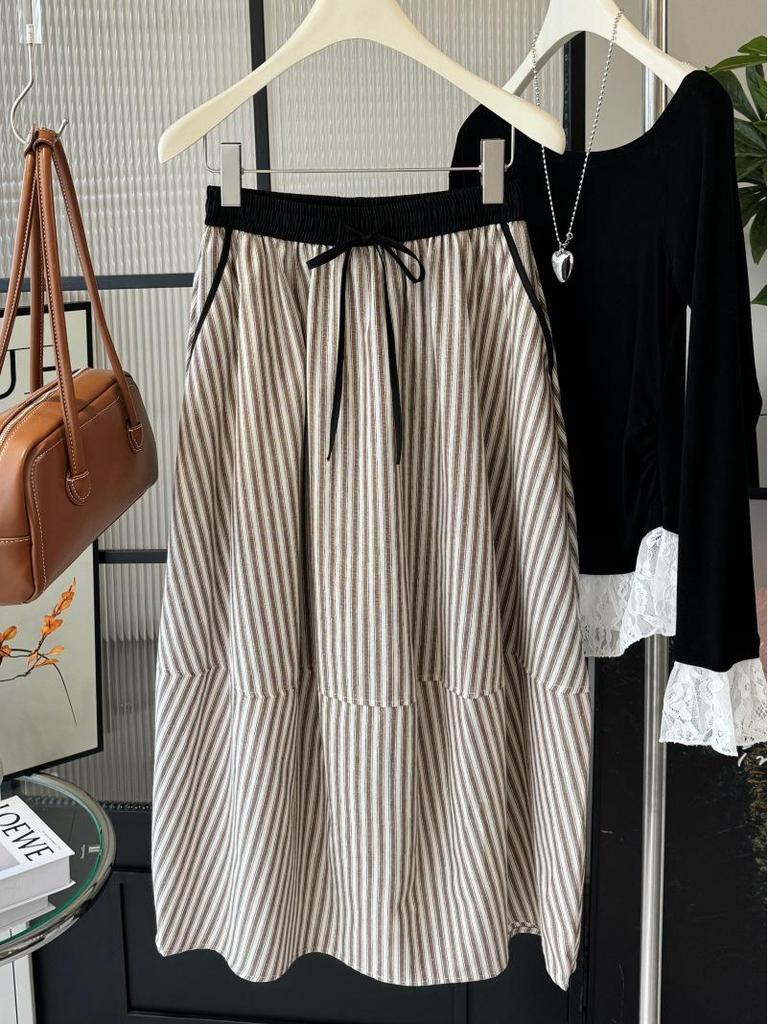 Elegant Spring A-line Tulip Hem Skirt with Elastic Waist and Striped Design