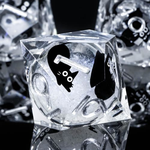 OUKELANWO Cat Liquid Core DND Dice Set, 7 White Resin D&D Dice, Sharp Edge Roleplaying Dice, D20, D12, D10, D8, D6, D4