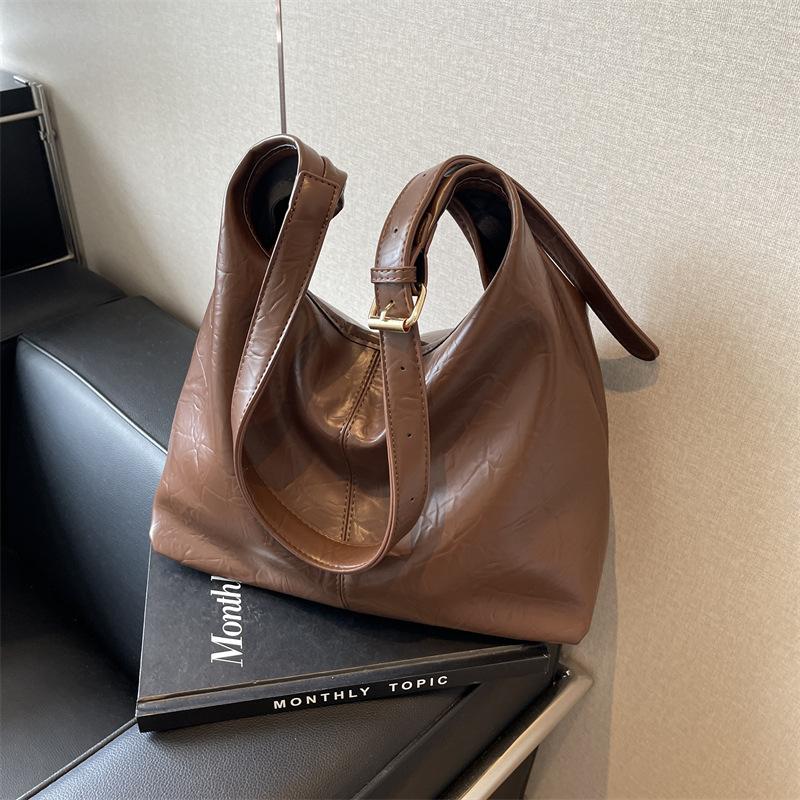 Small Bag Women's New Versatile Shoulder Bag Fashion Hand Bag