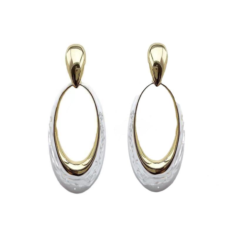 New Geometric Hollow Exaggerated Large Earrings with High-end and Niche Design, Cold and Exquisite Earrings