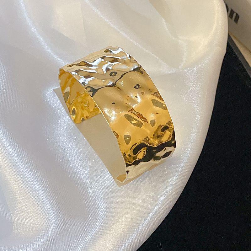 

Модный металлический асимметричный женский браслет с открывающимися аксессуарами Gold-ruched(Opening adjustable)