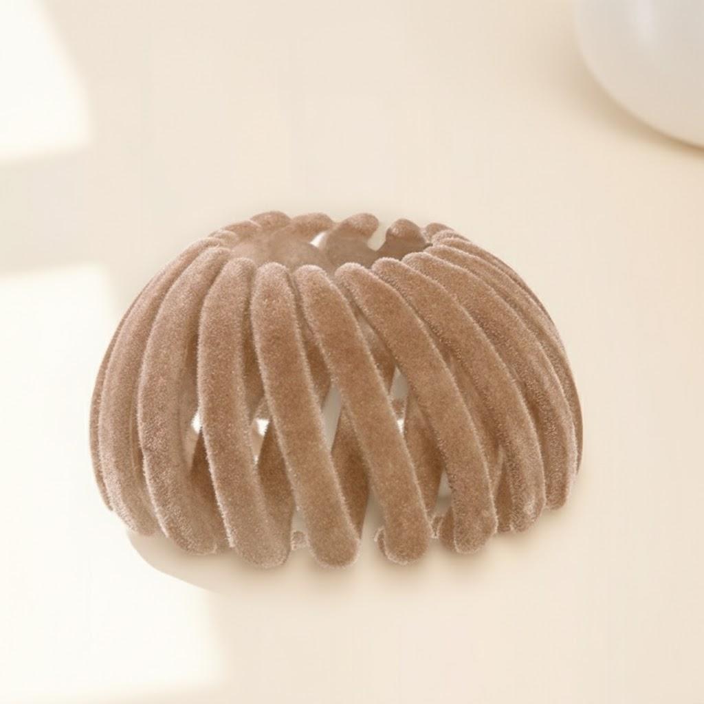 

Vintage Expandable Velvet Hair Claw Clips Retractable Ponytail Holder for Women Girls Stylish Hair Accessories хакі