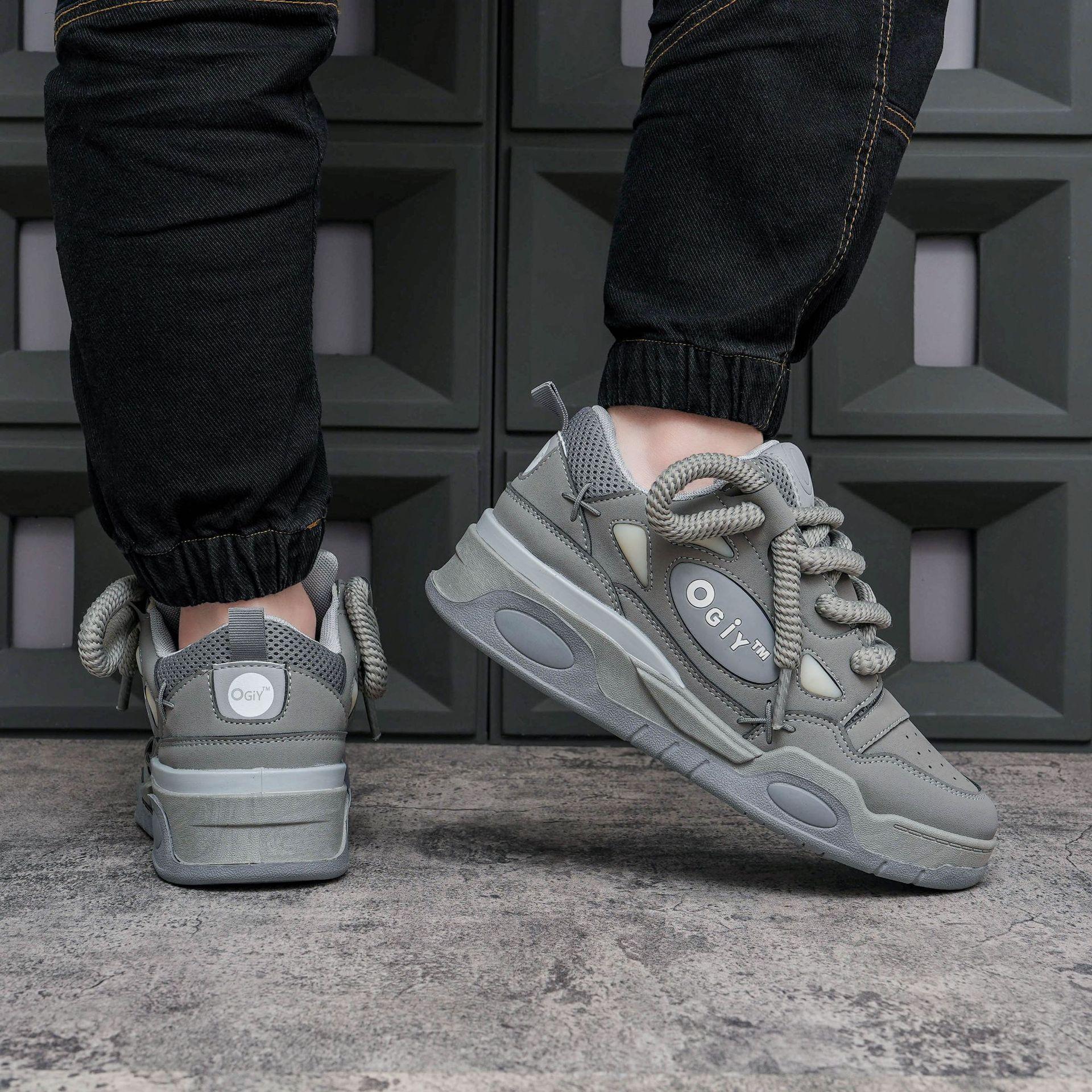 2024 Брендовые кроссовки на платформе для женщин увеличенная высота дышащая мягкая подошва кроссовки для бега роскошная микрофибра вулканизированная обувь для мужчин 35 female темно-серого 2168₽