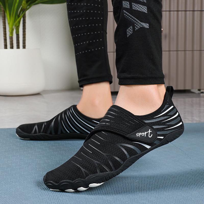 Distribution Swimming Shoes Indoor Fitness Shoes Treadmill Sports Shoes Outdoor Creek Shoes Breathable Wading Quick Drying Fishing Shoes