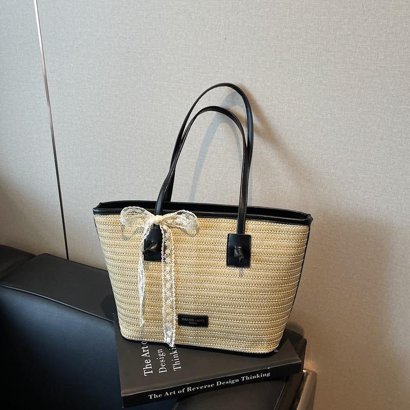 

Woven bag women s new popular fashion beach bag shoulder bag large capacity straw bag чорний