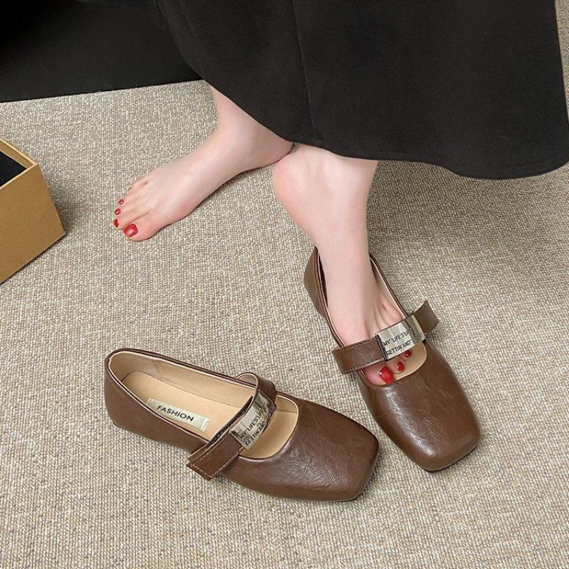 

Элегантная квадратная головка с мелким вырезом, туфли Doudou, универсальная обувь для работы, летние новые одинарные туфли 40 коричневый