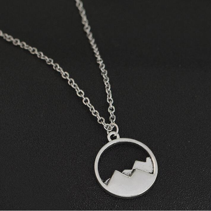 Creative Mountain Pendant Necklace - Simple, Versatile Clavicle Chain