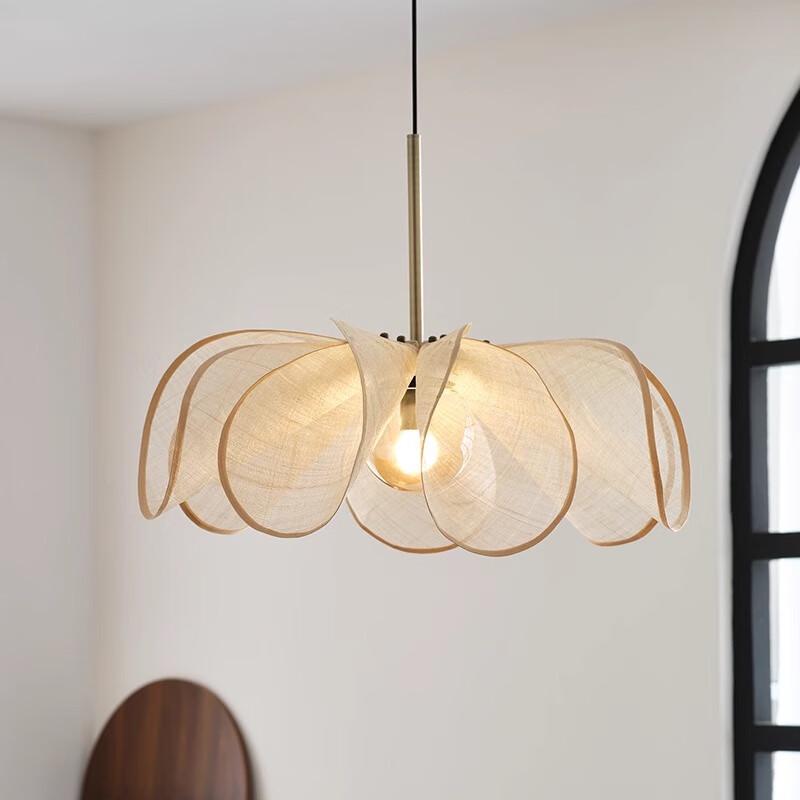 UOSU French Cream Style Petal Pendant Lamp