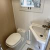 1 Satz mit 4 Wohnmobil-Toilettenbürsten mit Wandhalterung: Weicher Silikon-Bürstenkopf, Langer Griff und Extra Kleine Bürste für die Heimreinigung-RV Badezimmer-Essentiell
