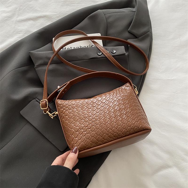 

Популярная в этом году женская плетеная сумка, сумка-мессенджер в зарубежном стиле, женская сумка, новая темпераментная модель для внешней торговли коричневый