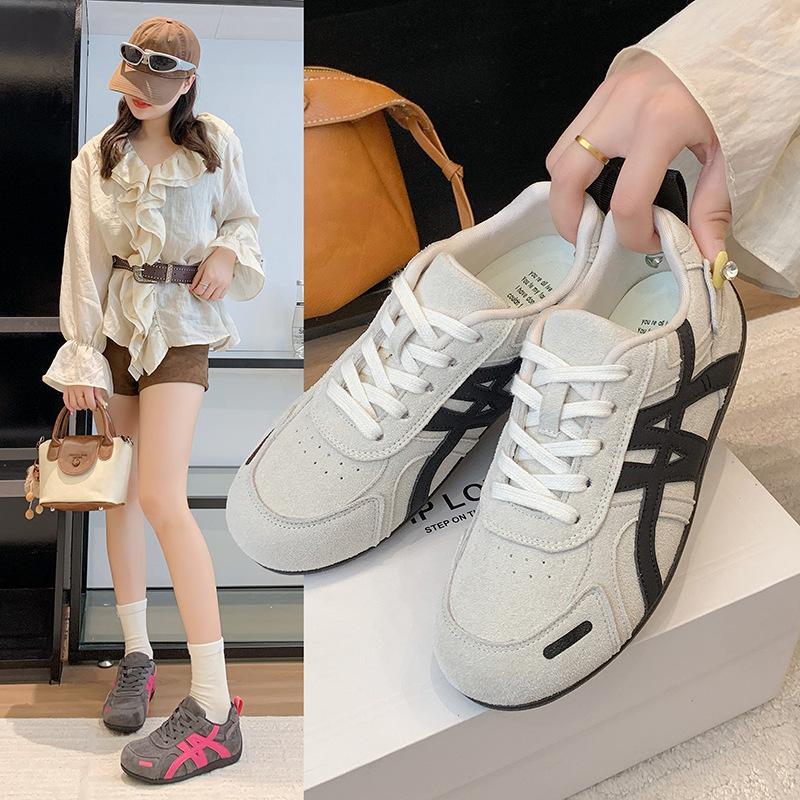 Red popular German training shoes women's 2025 autumn new autumn models versatile sports and leisure little white women's shoes board shoes