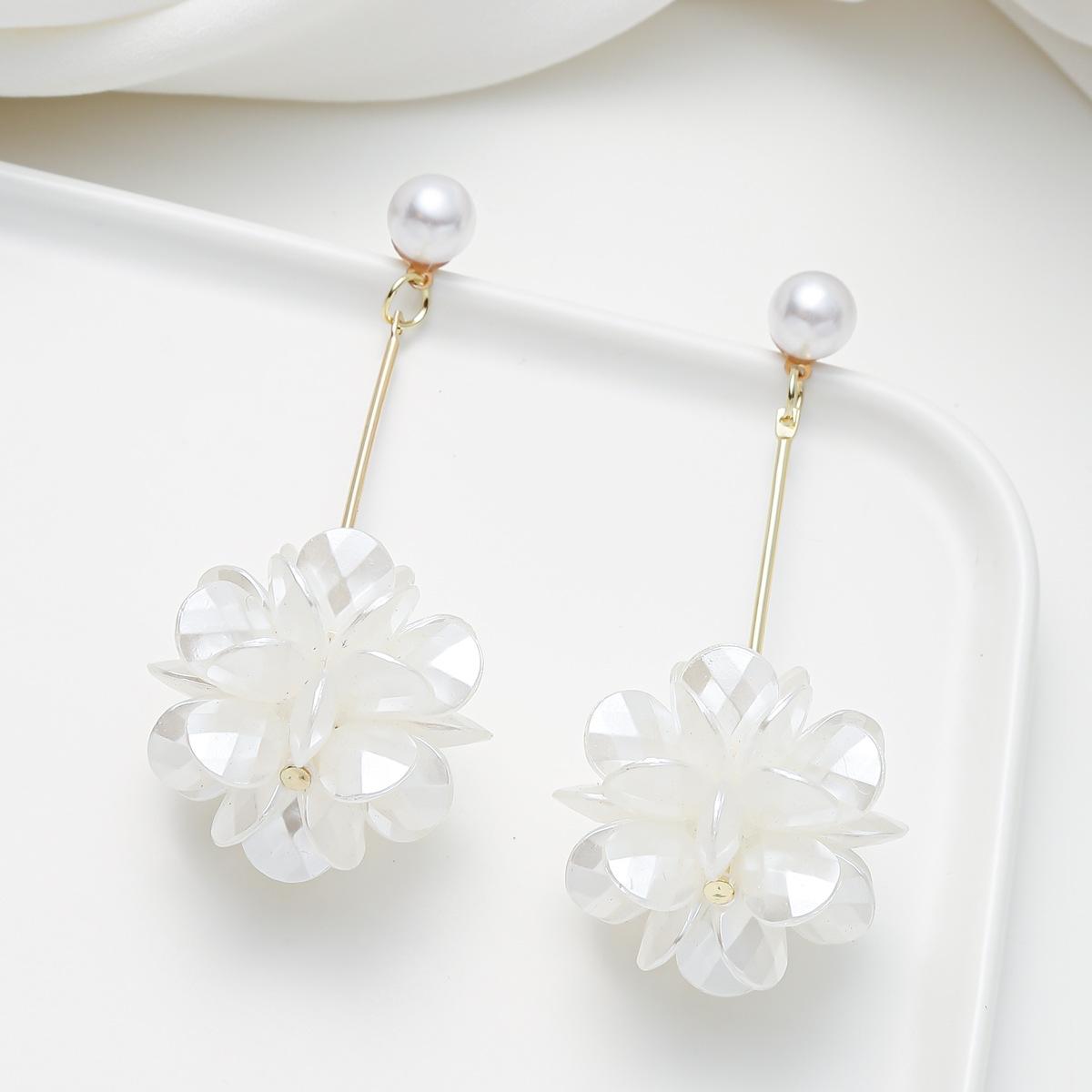 

Серьги-гвоздики с жемчугом простого размера, дизайн в виде лепестков тычинок, длинные серьги с бахромой, универсальные серьги