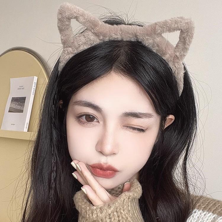 Plush Cat Ear Headband & Cute Heart Hair Clip Set for Skincare Routine