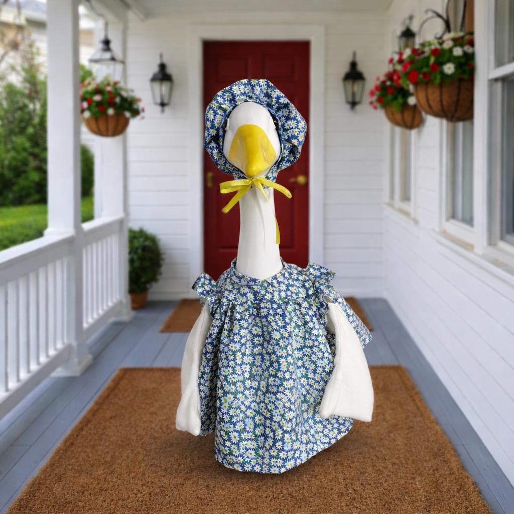 2026 Spring/Summer Blue Floral Dress & Goose Courtyard Ornament Set