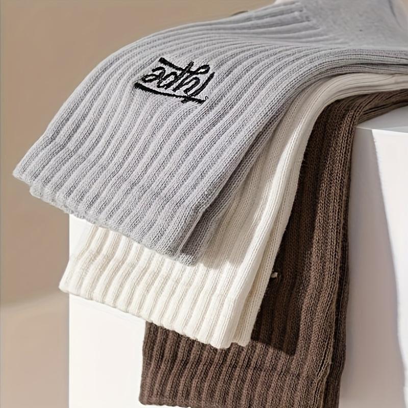 Men'S Fashion Simple Anti-Odor and Sweat Absorbing Crew Socks, Comfortable and Breathable Socks, Suitable for Daily and Outdoor Wear Sweat-Resistant