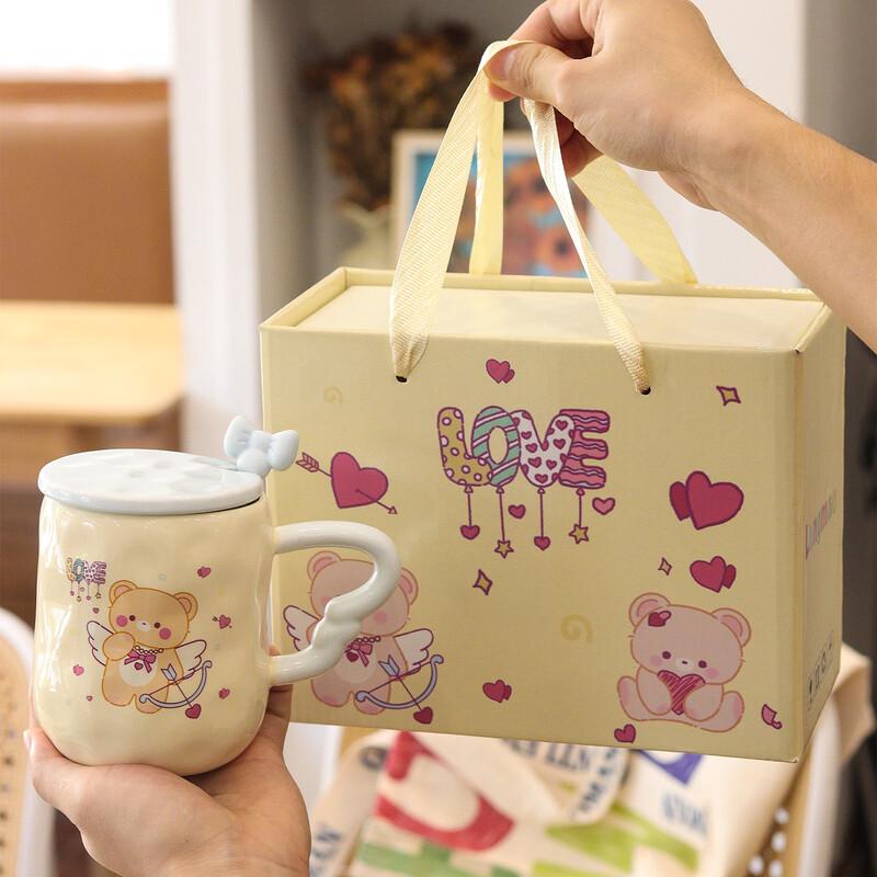 Ceramic Mug Gift Set with Lid and Spoon