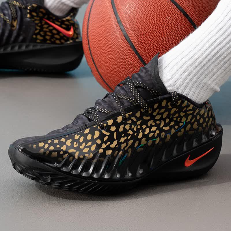 NIKE Men's IU1961 Low-Top Basketball Shoes