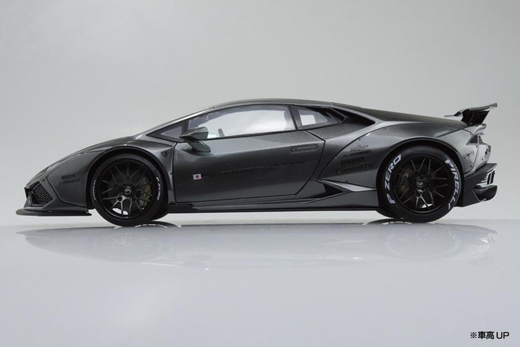 Modèle réduit en plastique Lamborghini Huracan AOSHIMA Liberty Walk Series LB Works 1/24 n° 16 Ver.2