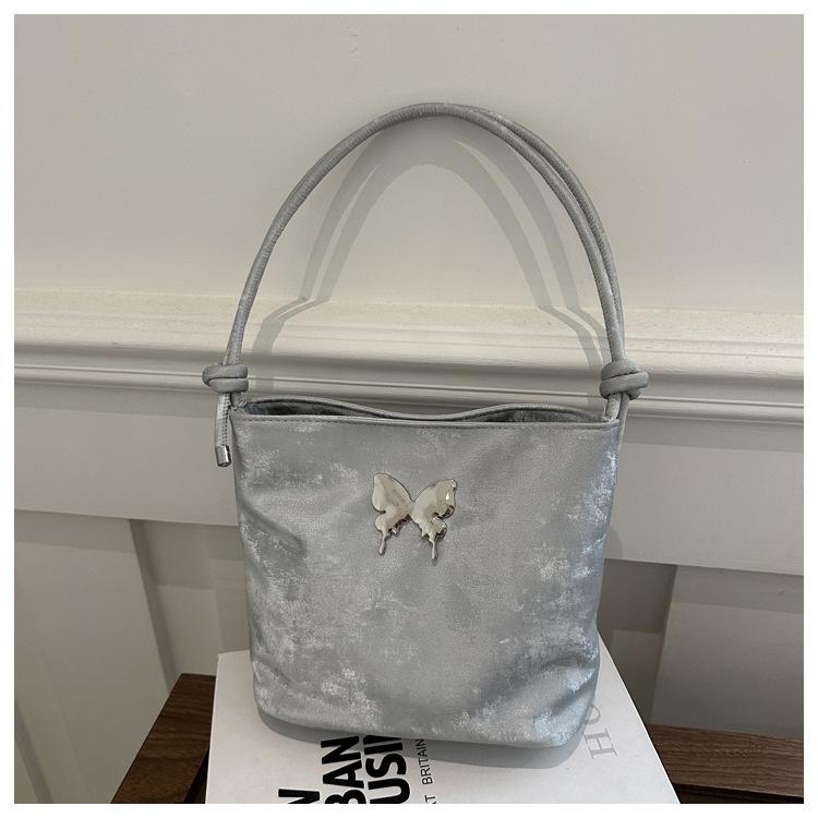 Personalized One-shoulder Texture Fashionable Fashionable Women's Bag Butterfly Casual and Beautiful Commuting Crossbody Toe Bag