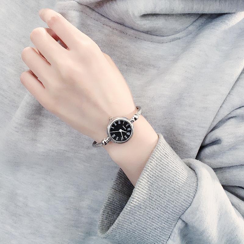 Fashion Gold Bangle Bracelet Watches for Women Luxury Stainless Steel Retro Ladies Quartz Wristwatches Fashion Casual Women Dress Clock