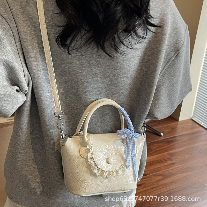 Women's Bag Korean Version of Simple Handbag 2025 New Versatile Shoulder Fashion Bucket Bag Niche Design Messenger Bag