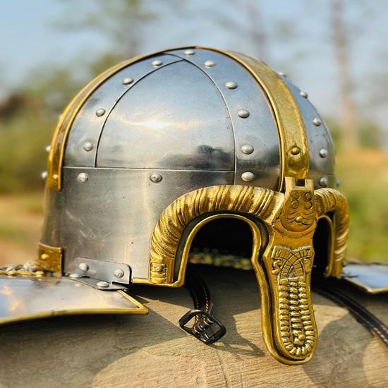 Wikinger Kettenhelm Rüstung Kettenhelm Mittelalter Messinghelm Kettenhelm Handgeschmiedeter Rüstungshelm Bestes Geschenk