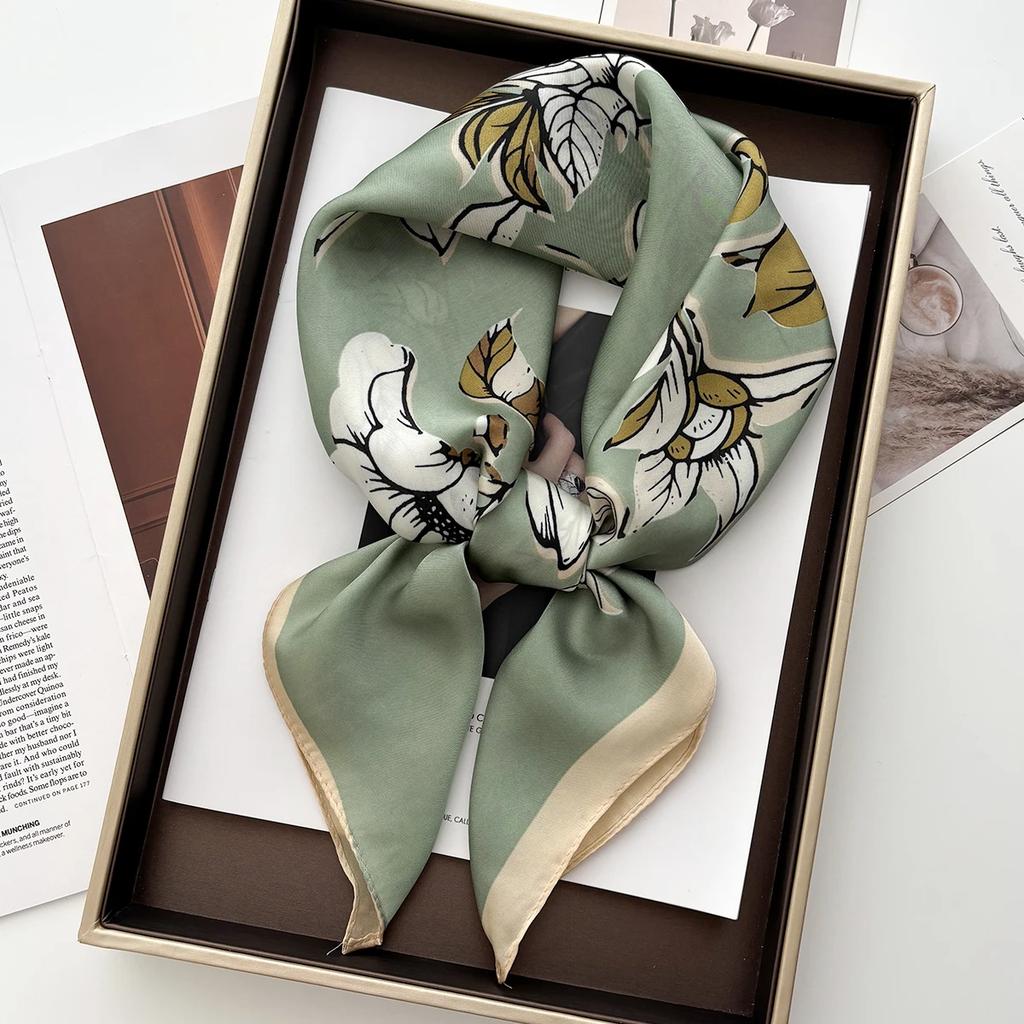 Luxury Women Soft Satin Hair Scarves Fashion Print Square Headscarf 70Cm Professional Designer Scarf Headband