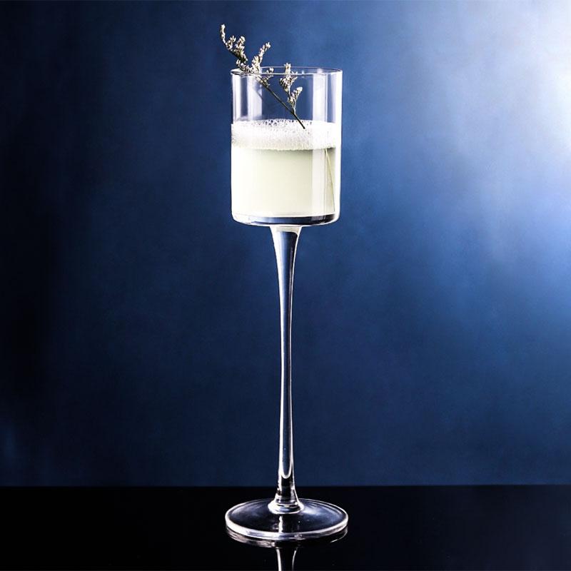 4PCS Champagne Flute Glasses Cocktail Glasses Elegantly Designed Hand Blown, Lead Free,  Champagne Cups Set of 4