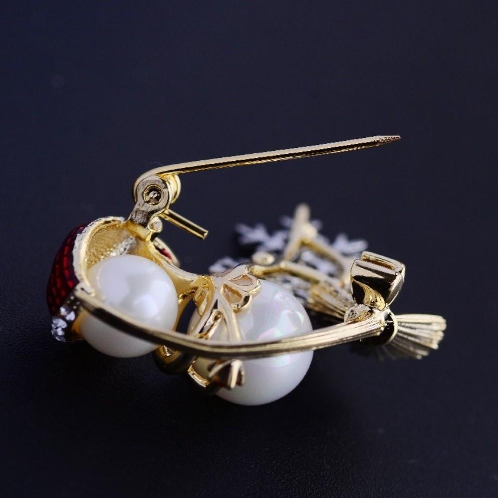 Pearl Christmas Snowman Brooch Santa Claus Sweater Scarf Badge Cute Red Xmas Brooch  New Year Gift