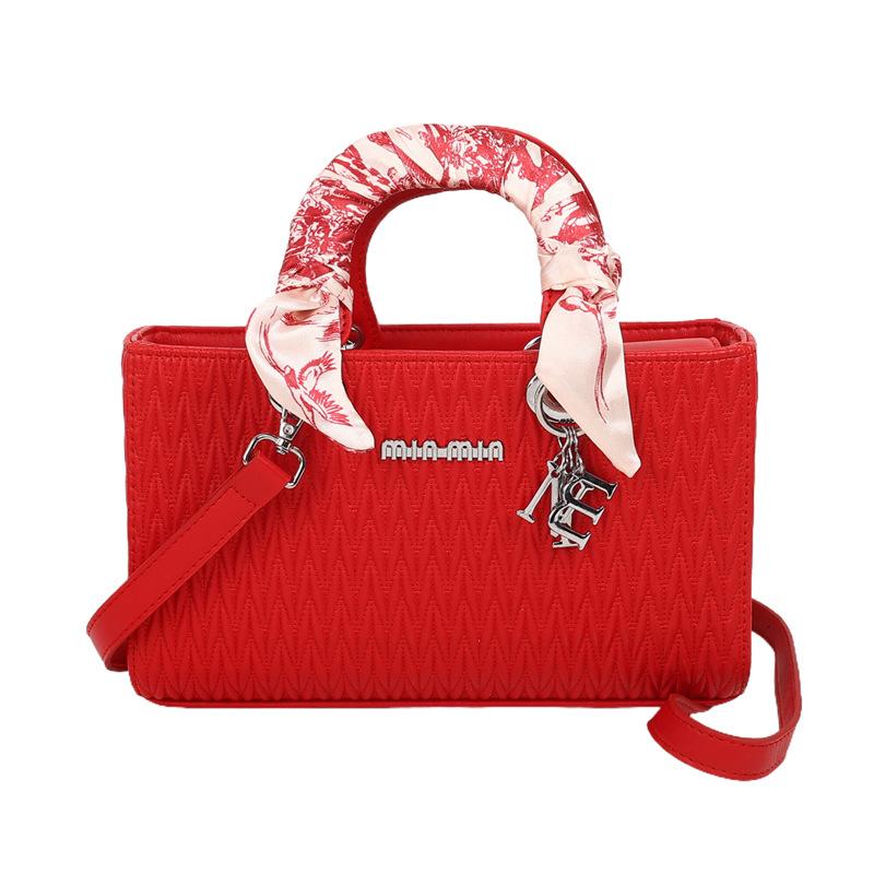 New Diamond Embroidery Thread New Trendy Fashion Shoulder Messenger Bag Portable Silk Scarf Princess Diana Bag