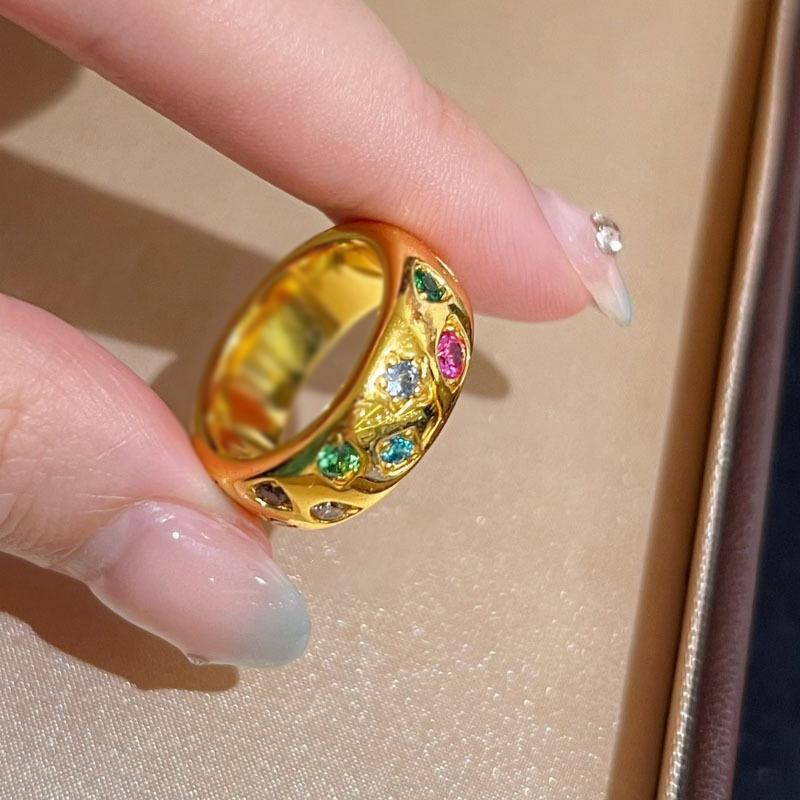 Bagues de luxe brillantes incrustées de diamants colorés pour femmes Design unique Empilables Bague de mode étincelante Bijoux de fête de luxe léger