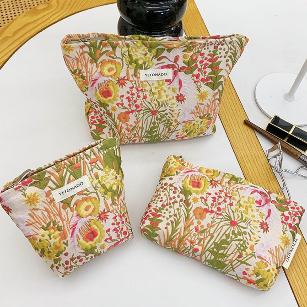 INS Style Vintage Flowers Cosmetic Bag Portable Hand Cosmetic Bag Travel Out Toiletries Storage Bag Makeup Tools Storage Box