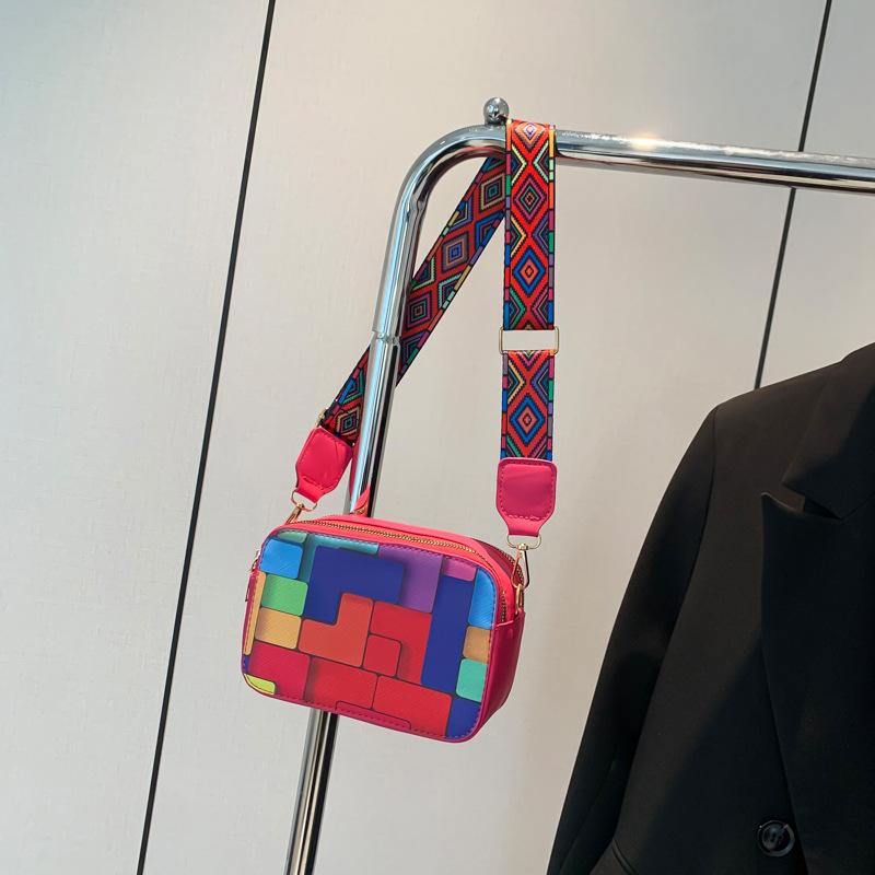 2025 Herbst neue Mode kariert kontrastfarbig Schulter Umhängetasche lässiger breiter Schultergurt hochwertig kleine quadratische Tasche