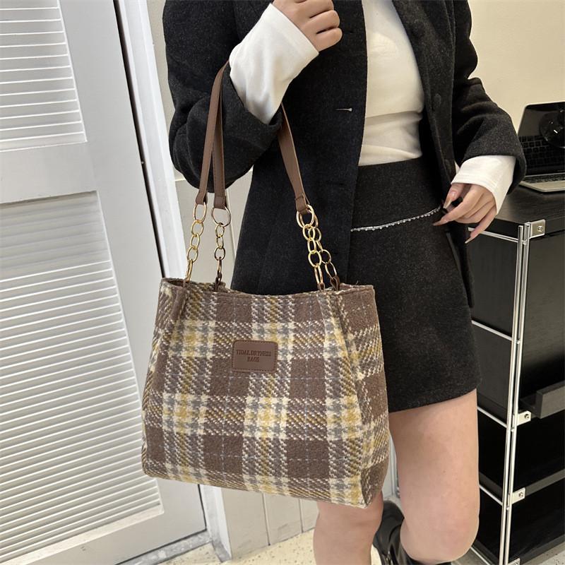 Fashionable Womens Large Capacity Brown Shoulder Bag With Unique Street Style Elements