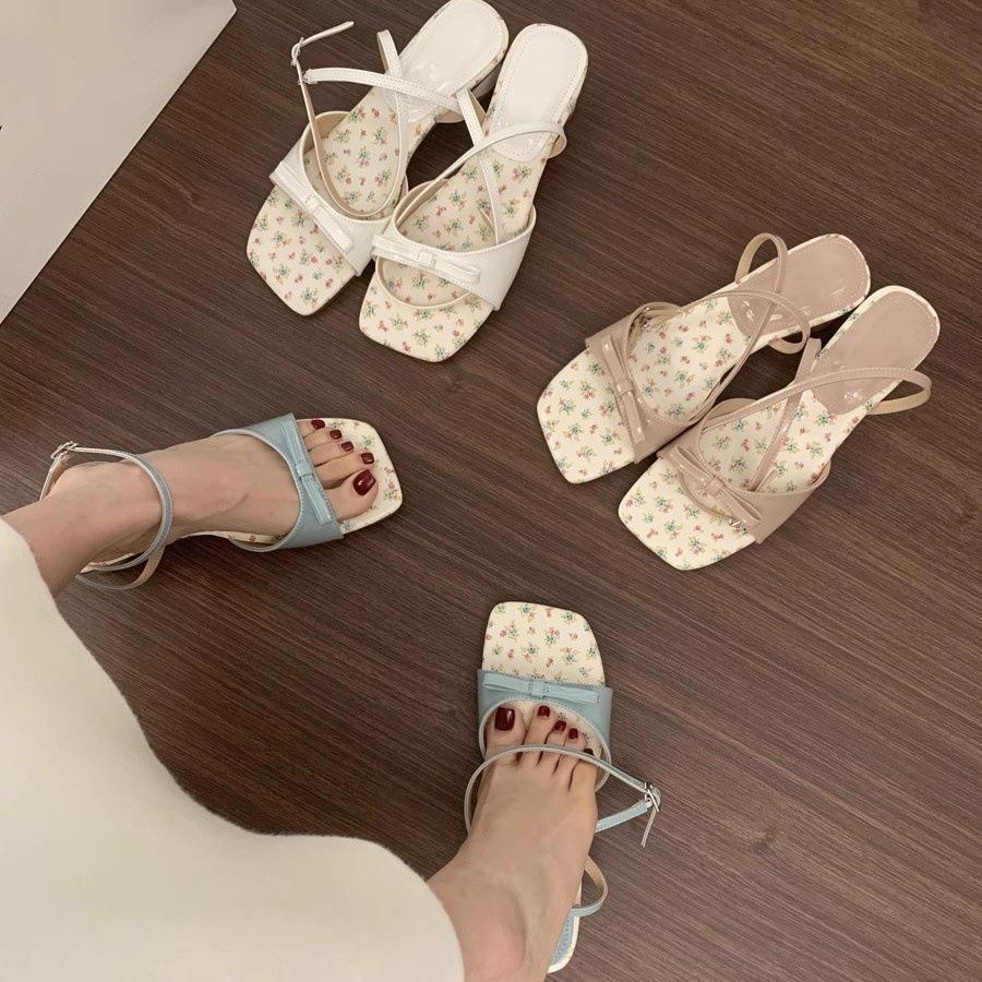 Small fresh open-toed square-headed floral sandals women's small thick-heeled shoes