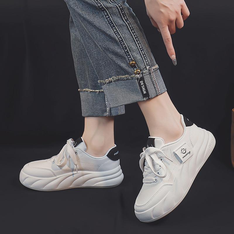 New Spring and Summer Casual Women's Shoes Thick Sole Heightening Splicing Round Head Board Shoes Wear-resistant Breathable Shoes