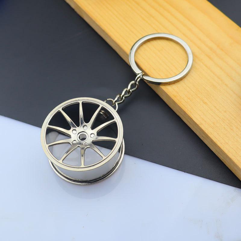 Cross-Border Traffic Light Helmet Keychain: Red & Green Signal, Turbocharged Motorcycle Accessory, Metal Gift