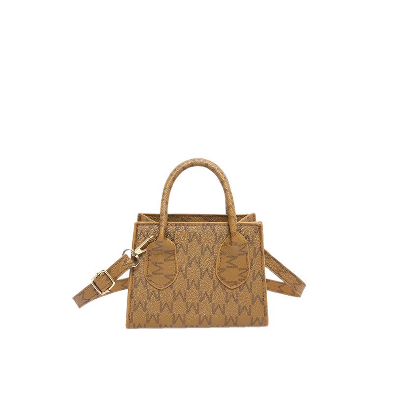 

Женская сумка новая атмосферная личность женская сумка большая вместимость повседневная сумка через плечо сумка кроссбоди маленькая квадратная сумка one size fits all