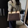 Niche High-texture Versatile Plush Handbag 2025 Autumn and Winter New Retro Lamb Wool Large-capacity Shoulder Bag