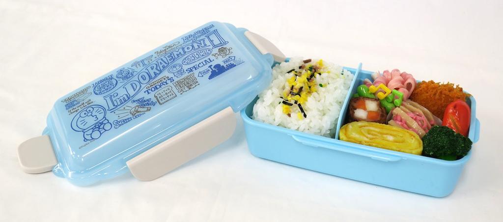 OSK Doraemon Locking Lunch Box "I'm Doraemon" 4-Point (with Dividers) PCD-500