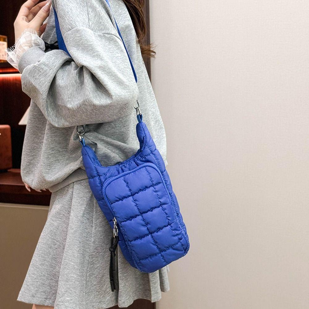 Quilted Water Bottle Holder Bag with Strap Water-resistant Carrier Bag Large Capacity Portable Crossbody Bag for Outdoor Sports