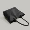 Fashionable and Versatile Single-shoulder Bag, Large-capacity Hand-carry, Casual and Casual Underarm Bag