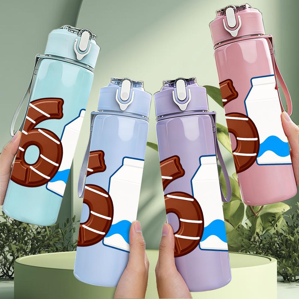 1PC Number Six Milk Bottle Combo Print 750ml Color Plastic Water Bottle Leakproof Flip Straw Lid For Sports Office Home Use