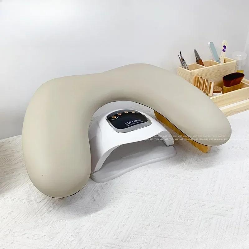 1pcs Manicure U-shaped Hand Rest Pillow Foldable PU Cushion Featuring Slanted Design Handheld Nail Salon Desktop Accessories Nail Art