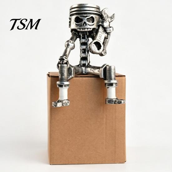 Durable Resin Skeleton Craft Vintage Robot Statue, Industrial Mechanical Figurine, Cool Desktop Atmosphere Ornament Gothic Desk Decor for Office
