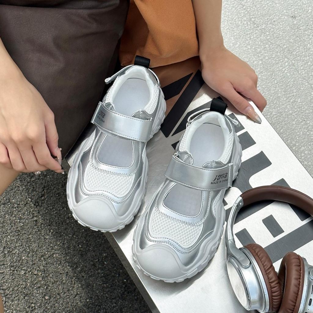 Thick-soled ugly cute sports sandals women's summer 2025 new casual breathable hollow white shoes Velcro bag head sandals