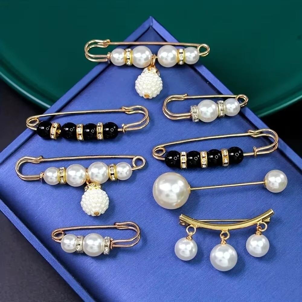 Leak Proof Metal Brooch Imitation Pearl Waist Buckle Creative Dress Brooch  Waist Tightening
